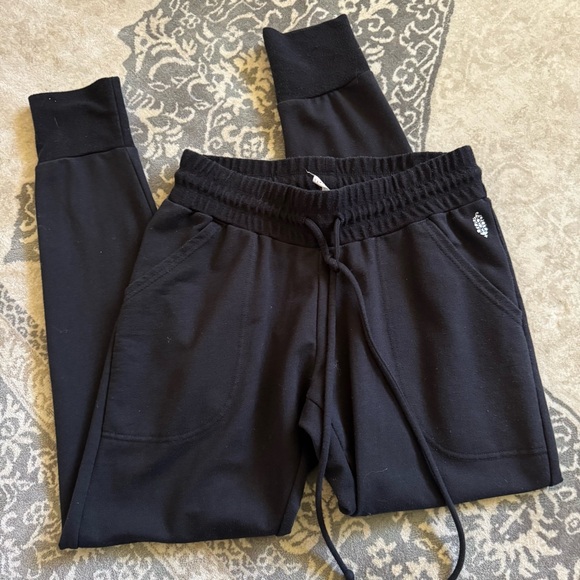 Free People Movement Sunny Skinny Jogger In Black Drawstring Lounge Pants - Picture 2 of 12